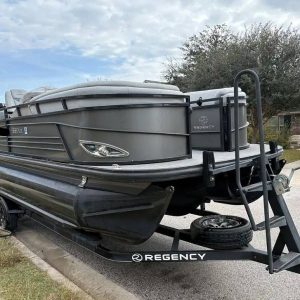 2017 Regency 220 LE3