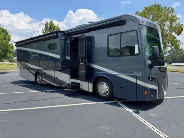 2019 Winnebago FORZA 34T