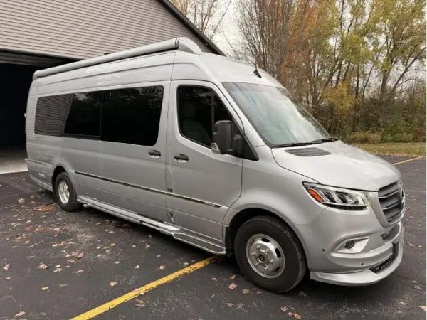 2021 Airstream INTERSTATE GRAND TOUR EXT 3500