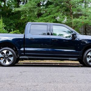 2022 Ford F-150 Lightning Platinum