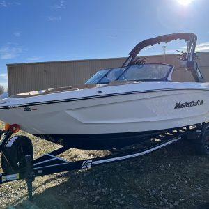 2024 Mastercraft XT25