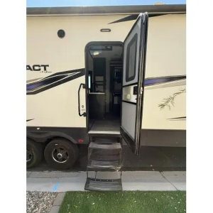 2018 Keystone IMPACT 3216