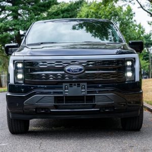 2022 Ford F-150 Lightning Platinum