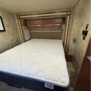 2012 Winnebago VIA 25Q