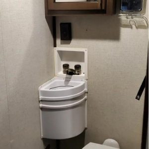 2021 Dutchmen VOLTAGE 4195