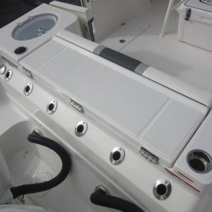 2024 Robalo R250 Center Console