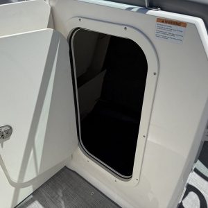 2022 Chaparral 23 SSi