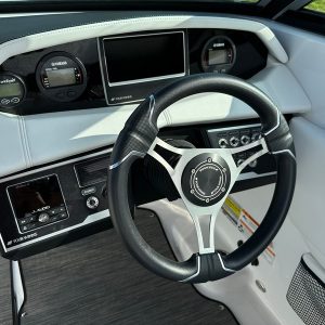 2023 Four Winns HD 3