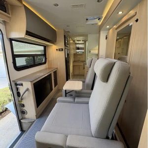 2020 Leisure Travel UNITY U 24 MB