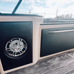 2025 Godfrey AquaPatio 25′ Flip Lounge Tritoon – 255 SFL