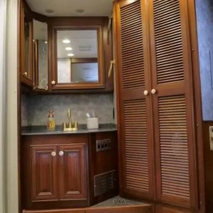 2013 American Coach Revolution 38S