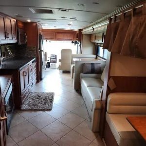 2014 Winnebago Forza 38R