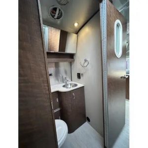 2024 Airstream GLOBETROTTER 27FB TWIN