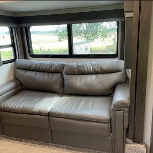 2021 Grand Design MOMENTUM 376THS