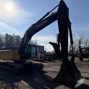 2019 DEERE Excavators 250G LC