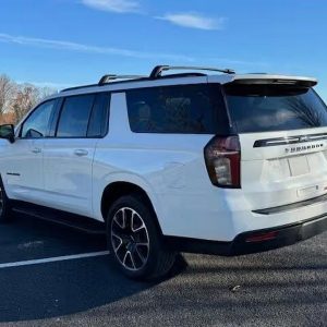 2024 Chevrolet Suburban RST 4WD