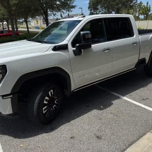 2024 GMC Sierra 2500 HD Crew Cab Denali Ultimate White Exterior
