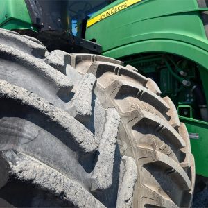 2015 JOHN DEERE Tractors 9420R