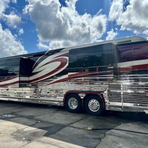 2005 Prevost Liberty Elegant Lady XLII Double Slide