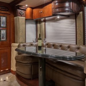 2005 Prevost Liberty Elegant Lady XLII Double Slide