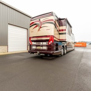 2006 Prevost Featherlite H3-45 Triple Slide