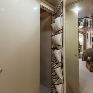 2006 Prevost Featherlite H3-45 Triple Slide