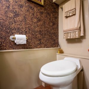 2006 Prevost Featherlite H3-45 Triple Slide