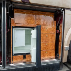 2006 Prevost Featherlite H3-45 Triple Slide