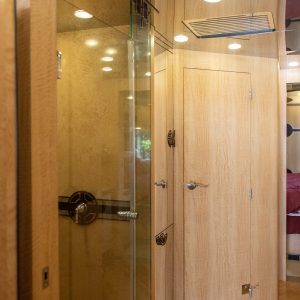 2008 Prevost Parliament XLII Double Slide