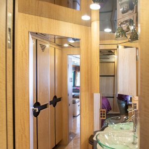 2008 Prevost Parliament XLII Double Slide