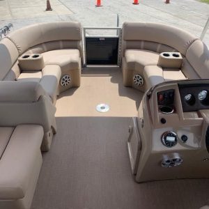 2017 Bennington 22 SSX